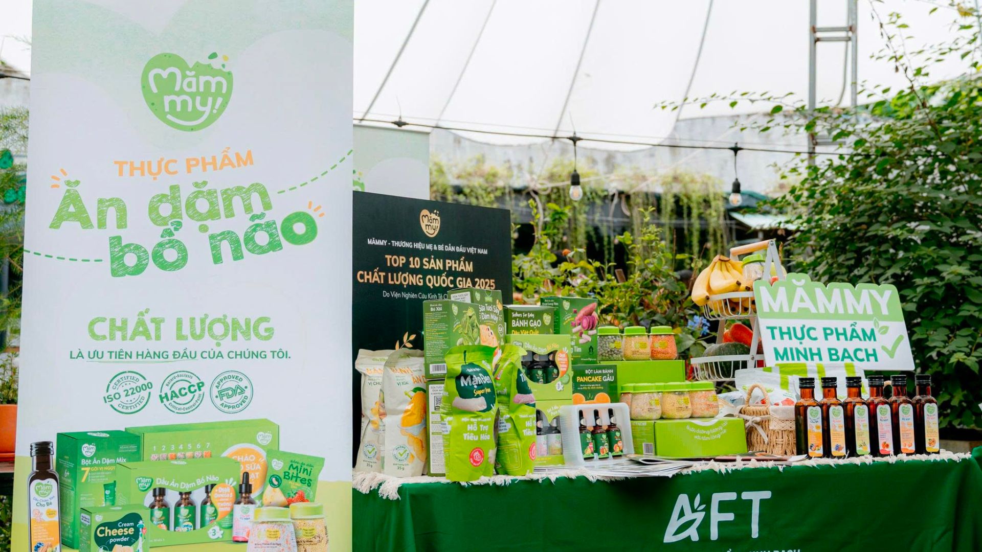 Mămmy booth at the event