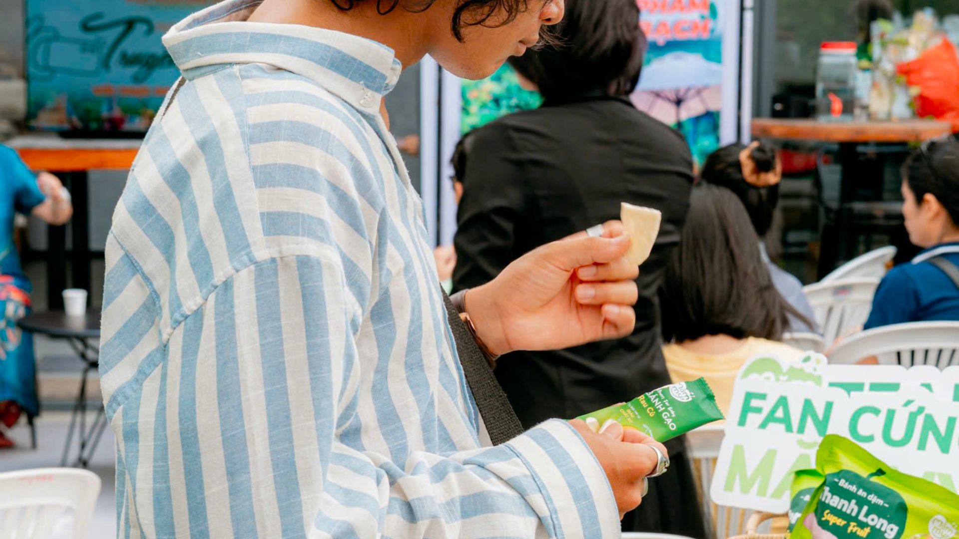 Parents try Mammy weaning rice snack